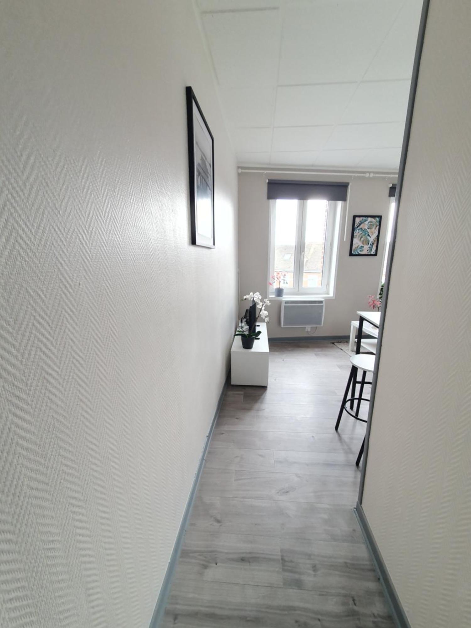 C5 Charmant Petit Deux Pieces Centre Ville Cambrai Exterior photo